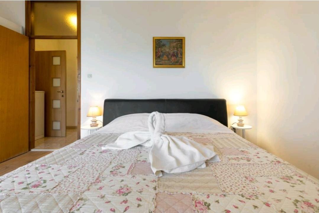 Apartments Siesta Sumartin Esterno foto